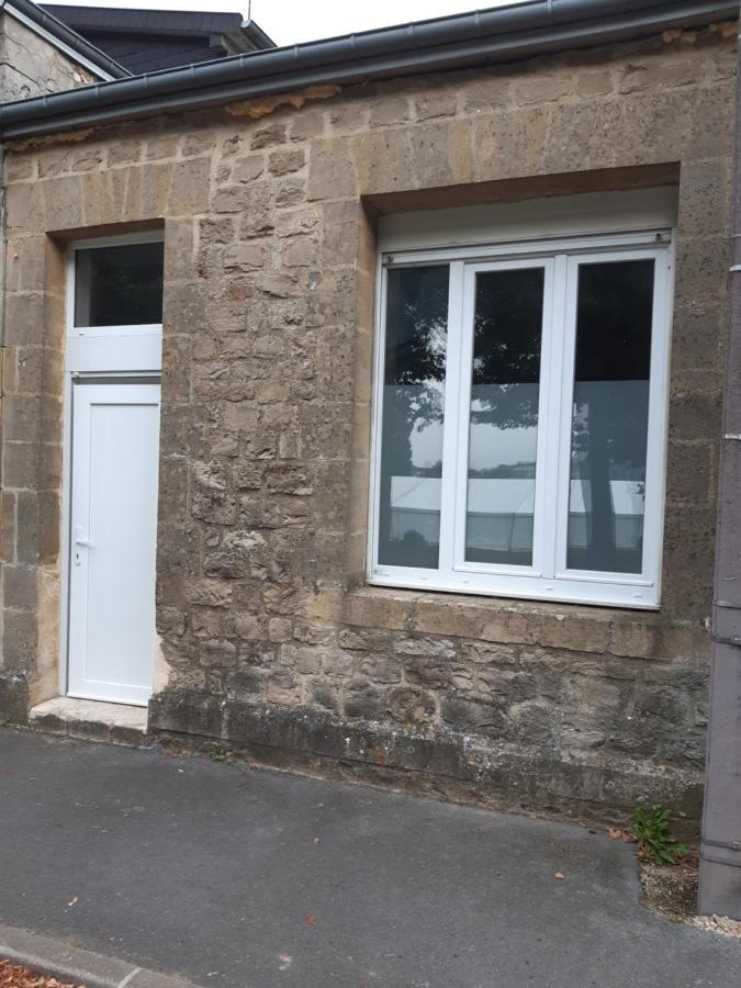 MAISON Studio SEDAN Meublé 14M2 INDEPENDANT Esterno foto